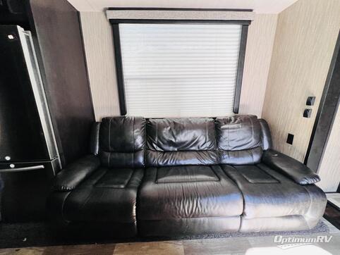 2019 Heartland Road Warrior 387 RV Photo 2