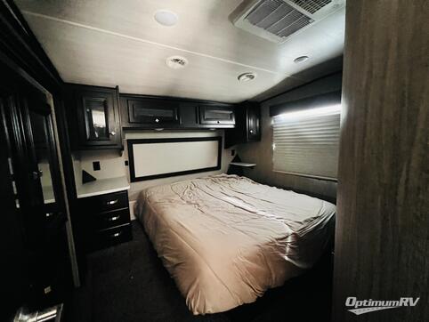 2019 Heartland Road Warrior 387 RV Photo 4