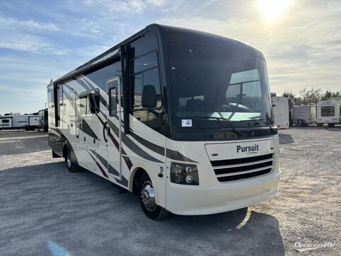 Used 2018 Coachmen Pursuit 32 WC Featured Photo