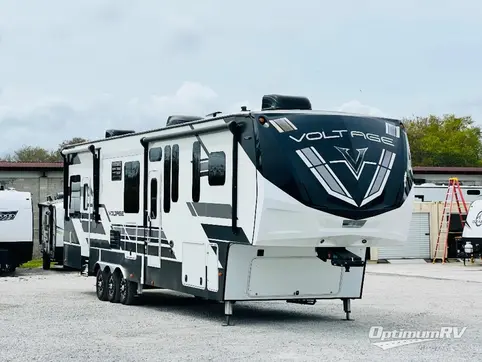 Used 2017 Dutchmen Voltage Epic V3970 Featured Photo