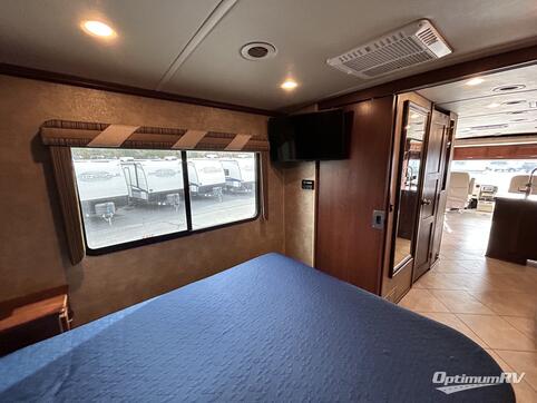 2015 Winnebago Forza 34T RV Photo 3