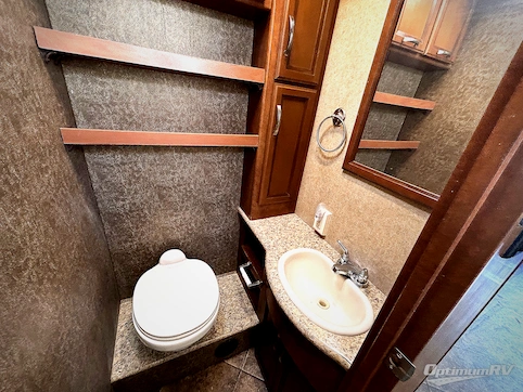 2014 Thor ACE 30 1 RV Photo 4