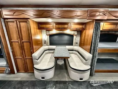 2018 Newmar Ventana 4326 RV Photo 3