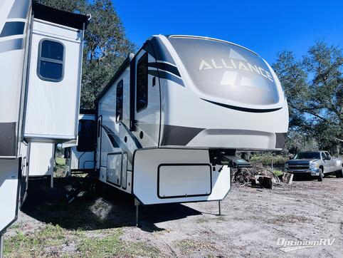 Used 2021 Alliance Paradigm 340RL Featured Photo