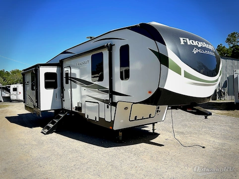 Used 2023 Forest River Flagstaff Classic 8529CSB Featured Photo
