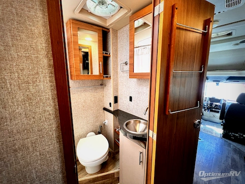 2017 Winnebago View 24V RV Photo 4
