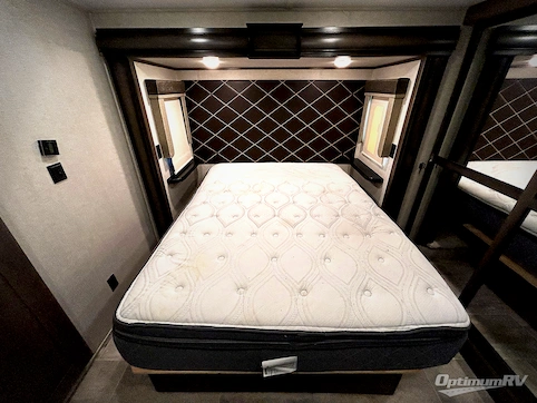 2019 Keystone Montana 3791RD RV Photo 4