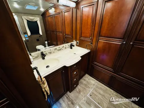 2017 Newmar Dutch Star 4369 RV Photo 4