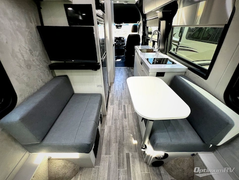 2023 Pleasure-Way Plateau TS RV Photo 4