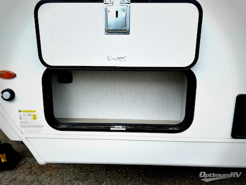 2025 Grand Design Serenova 160LG RV Photo 4