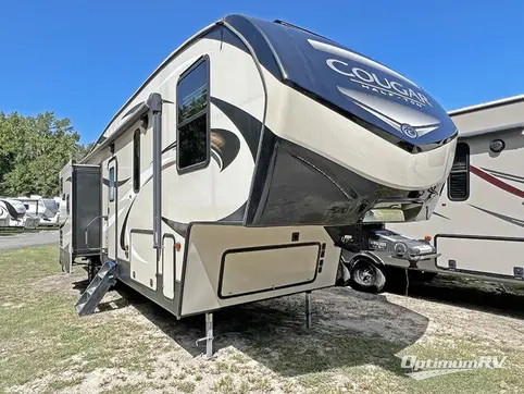 Used 2019 Keystone Cougar Half-Ton Series 32DBH Featured Photo