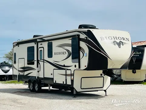 Used 2019 Heartland Bighorn 3500SE Featured Photo