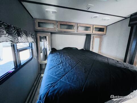 2019 Keystone Sprinter Campfire Edition 26FWRL RV Photo 4