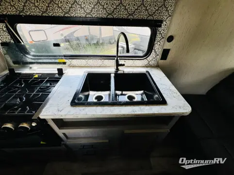 2022 Dutchmen Coleman Lantern LT Series 274BH RV Photo 3