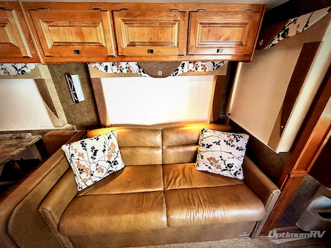 2014 Tiffin Allegro 35 QBA RV Photo 2