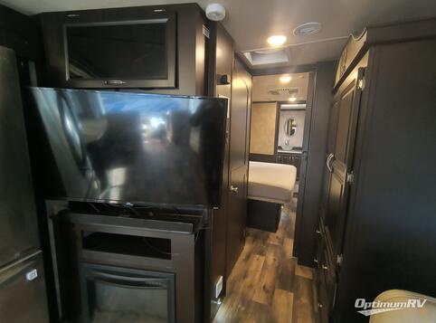 2018 NeXus Bentley 38B RV Photo 3