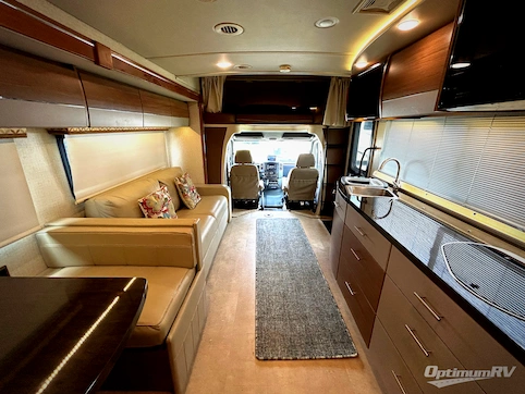 2015 Winnebago View 24M RV Photo 2