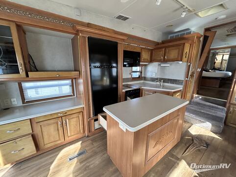 2005 DRV Luxury Suites Mobile Suites 33RS3 RV Photo 3