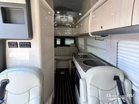 2014 Airstream Interstate Interstate Lounge RV Photo 2