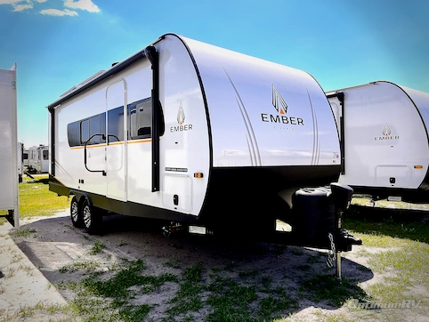 New 2025 Ember E-Series 22MLQ Featured Photo