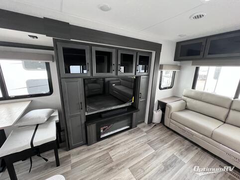 2025 Venture SportTrek Touring Edition STT343VIK RV Photo 3