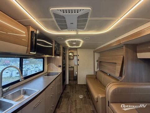 2018 Winnebago Navion 24D RV Photo 2