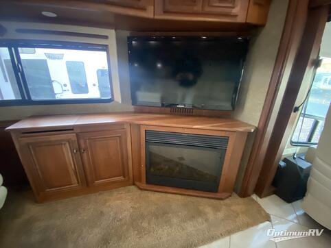 2013 Winnebago Tour 42QD RV Photo 2