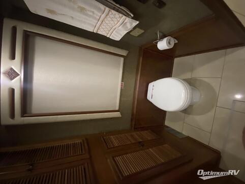 2013 Winnebago Tour 42QD RV Photo 4