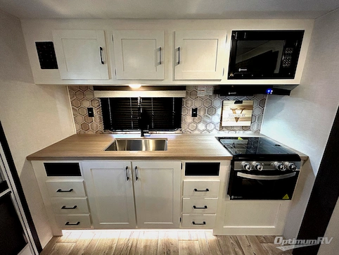 2025 Venture Sienna SA231VRK RV Photo 2