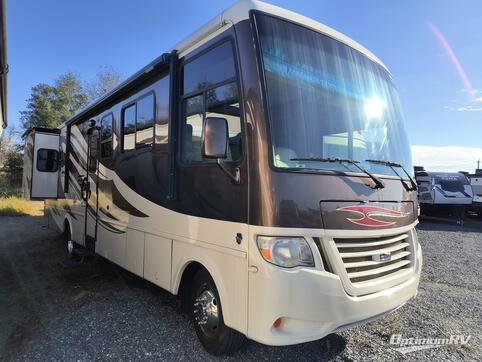 Used 2013 Newmar Bay Star 3305 Featured Photo