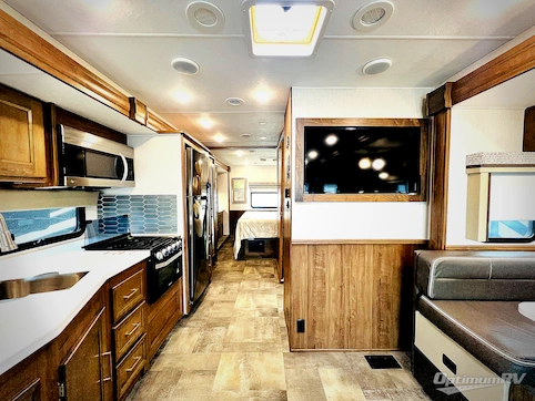 2020 Coachmen Mirada 35OS RV Photo 3