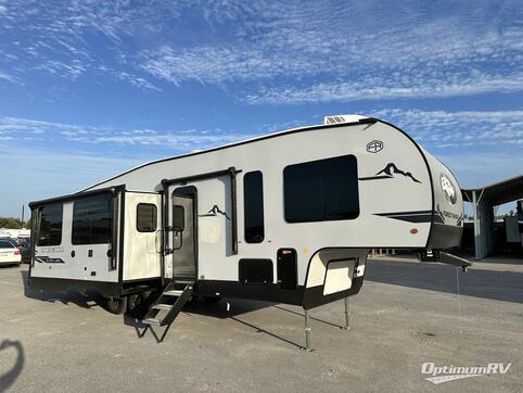 New 2025 Forest River Cherokee Black Label 295SBBL Featured Photo