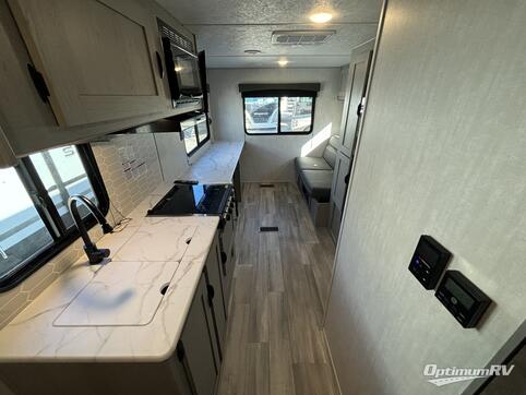 2025 Coachmen Clipper 5K Series 242MK RV Photo 4