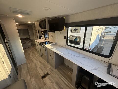 2025 Coachmen Clipper 5K Series 242MK RV Photo 3