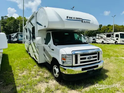 Used 2022 Thor FREEDOM ELITE 30FE Featured Photo