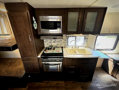 2018 Forest River Wildwood X-Lite 201BHXL RV Photo 2