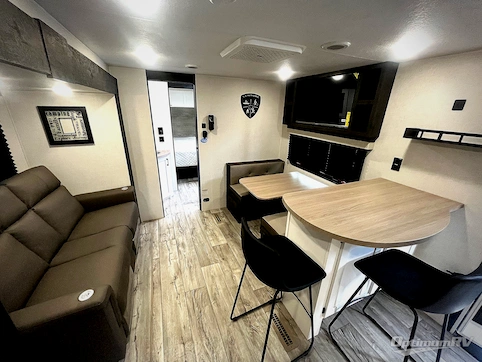 2025 Venture Sienna SA231VRK RV Photo 2
