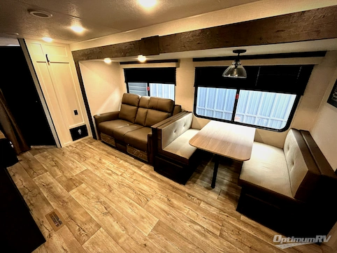 2025 Venture Sienna SA271VBH RV Photo 2