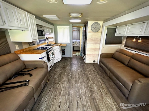 Used 2003 Holiday Rambler Endeavor 36PST Featured Photo