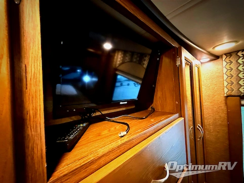 2014 Coachmen Concord 300TS Ford RV Photo 4