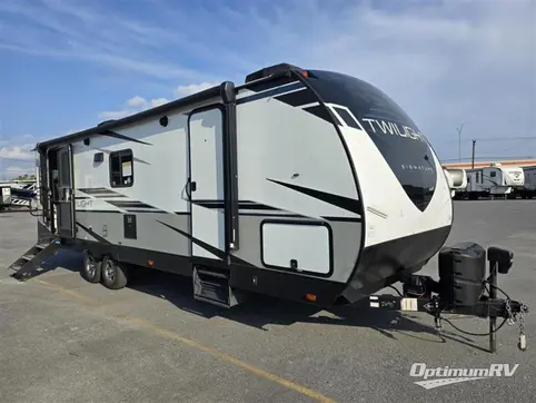 Used 2022 Cruiser Twilight Signature TWS 2690 Featured Photo