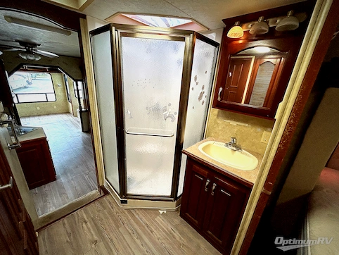 2006 KZ Montego Bay 36IK RV Photo 4
