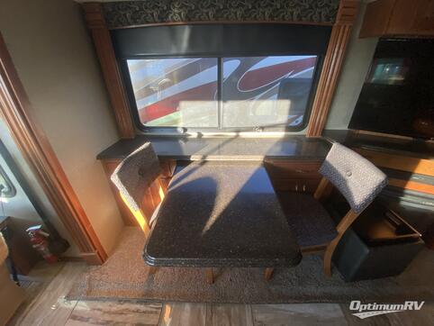 2018 Fleetwood Discovery LXE 40D RV Photo 2