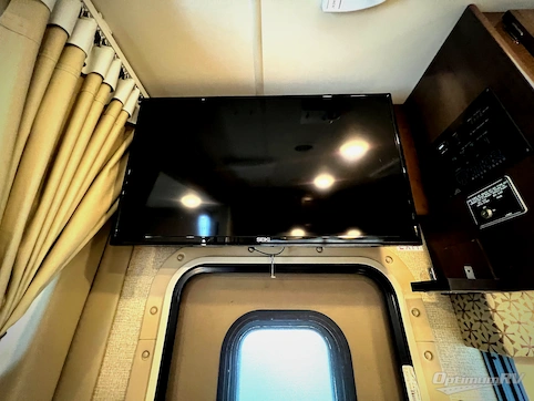 2017 Thor Axis 25.2 RV Photo 2