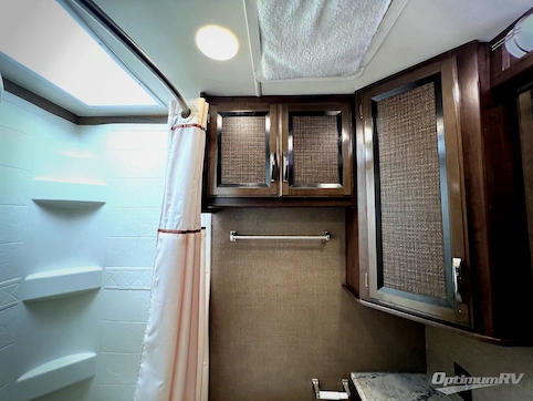 2017 Thor Axis 25.2 RV Photo 3