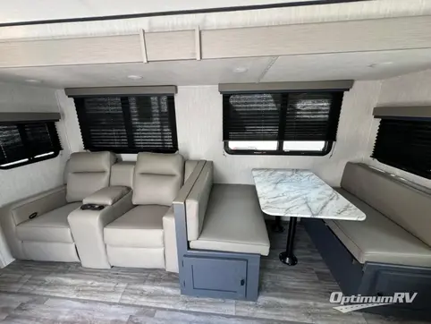 2024 Coachmen Apex Ultra-Lite 243FKS RV Photo 3