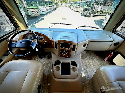 2016 Thor Hurricane 34F RV Photo 2