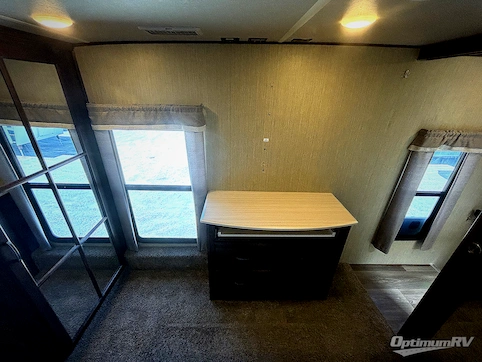 2018 Palomino Columbus F374BH RV Photo 3
