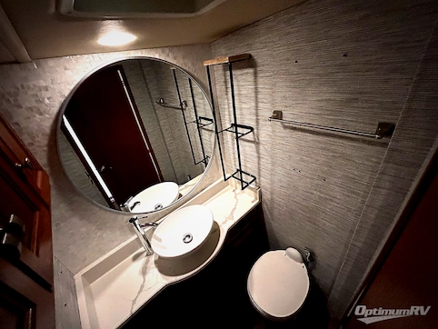 2015 Itasca Sunova 35G RV Photo 4