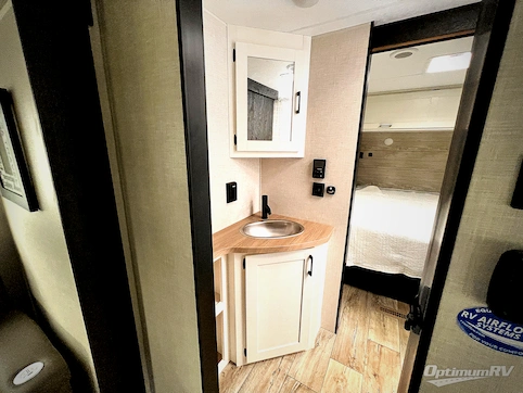 2025 Venture Sienna SA231VRK RV Photo 4
